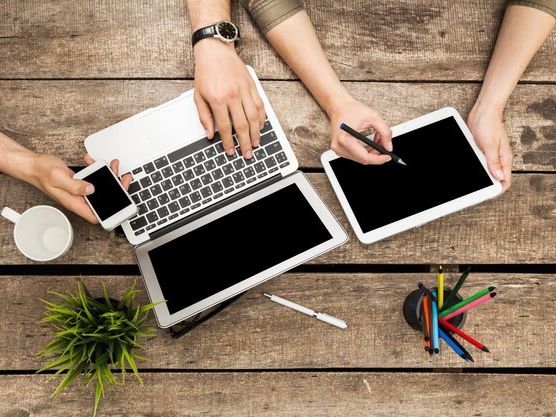 Jak zaprojektować responsywną stronę internetową dla małej firmy: Kompletny przewodnik